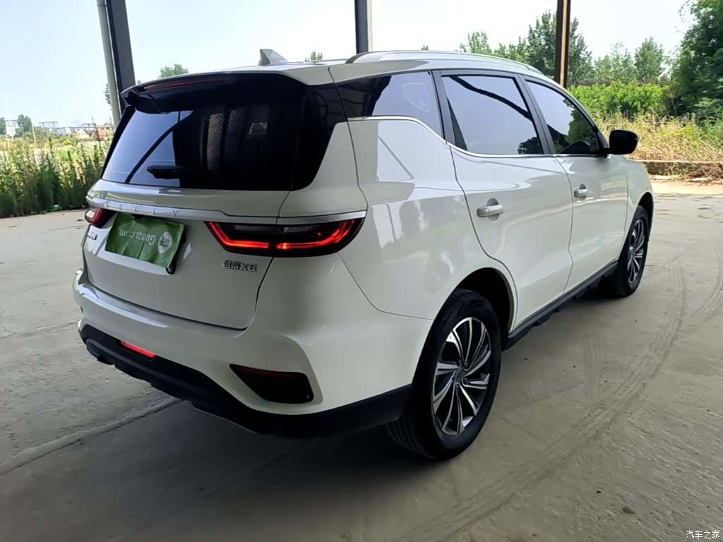 Geely X6, 2021 7