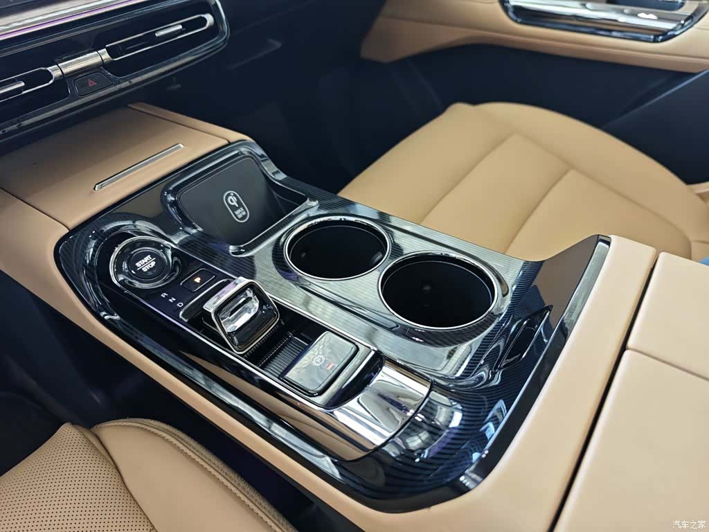 Trumpchi E8, 2024 14