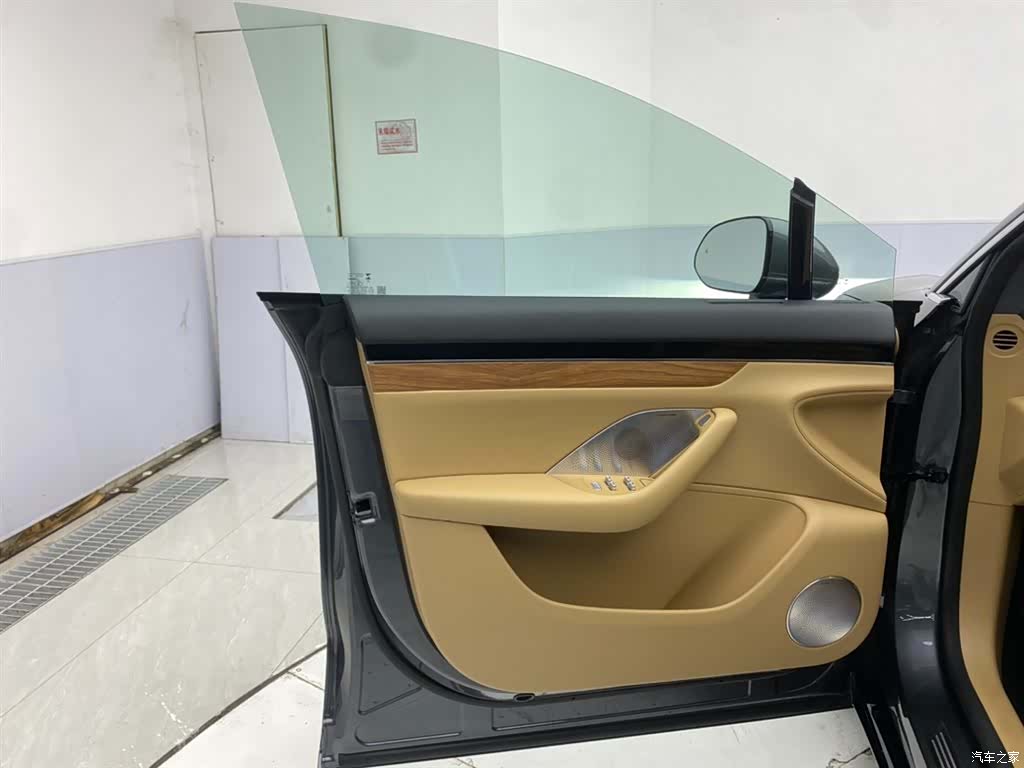 Luxeed R7, 2025 16