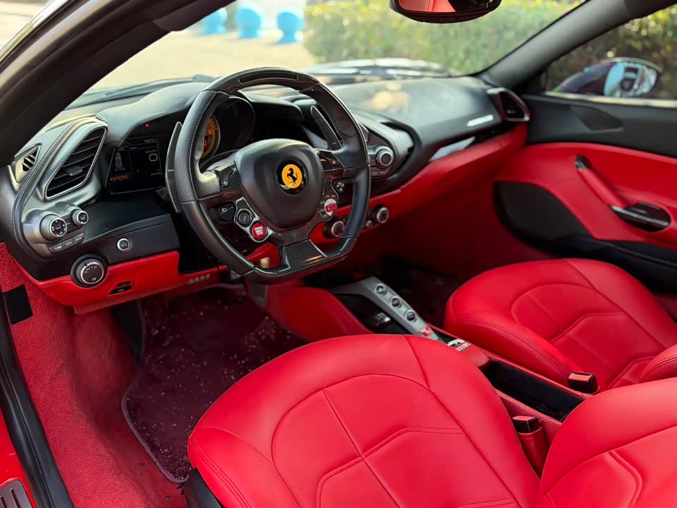 Ferrari 488