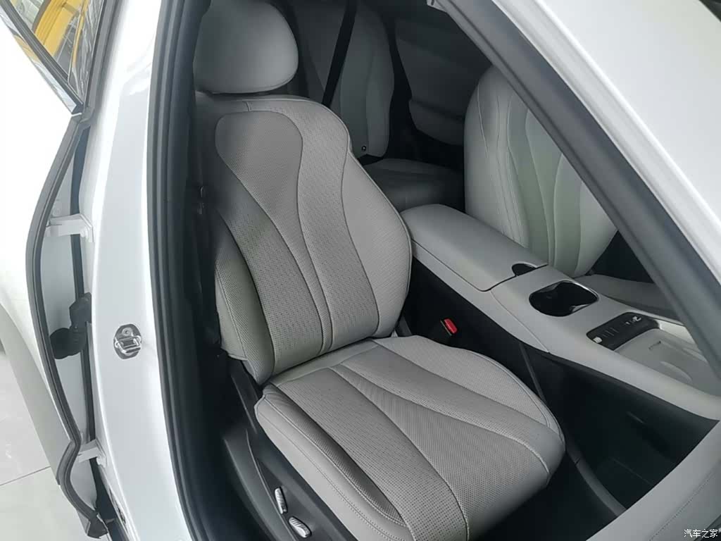BYD HiAce, 2025 25
