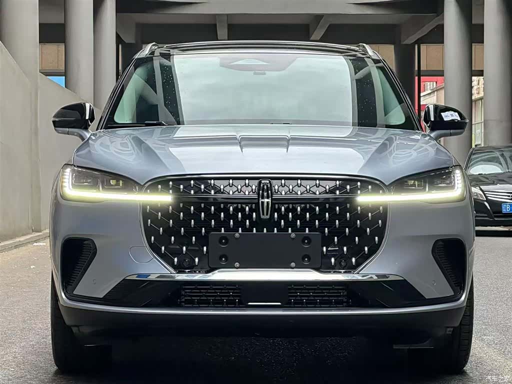 Lincoln Corsair, 2024 2