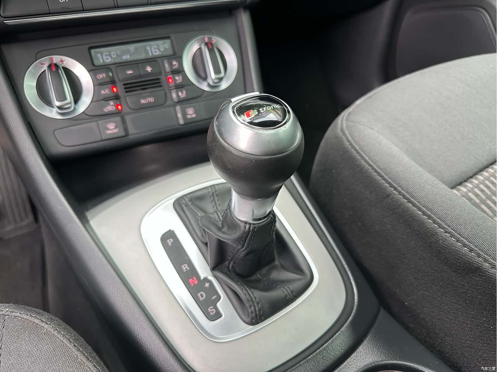 Audi Q3, 2015 36