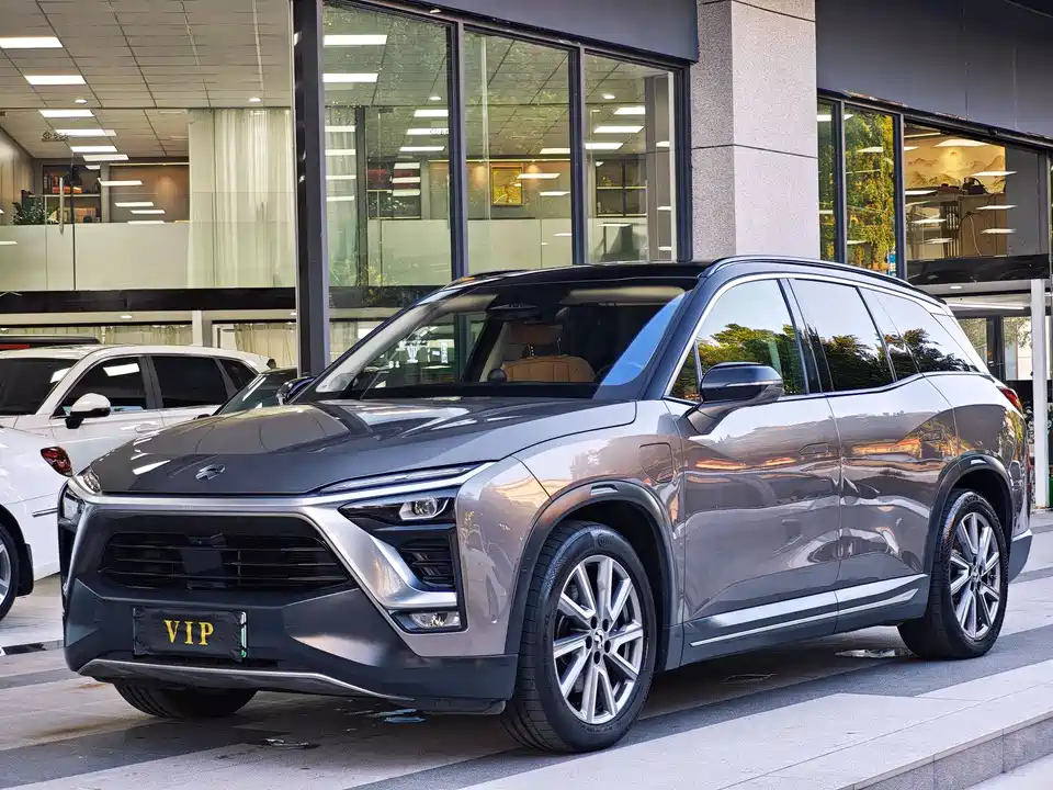 NIO ES8