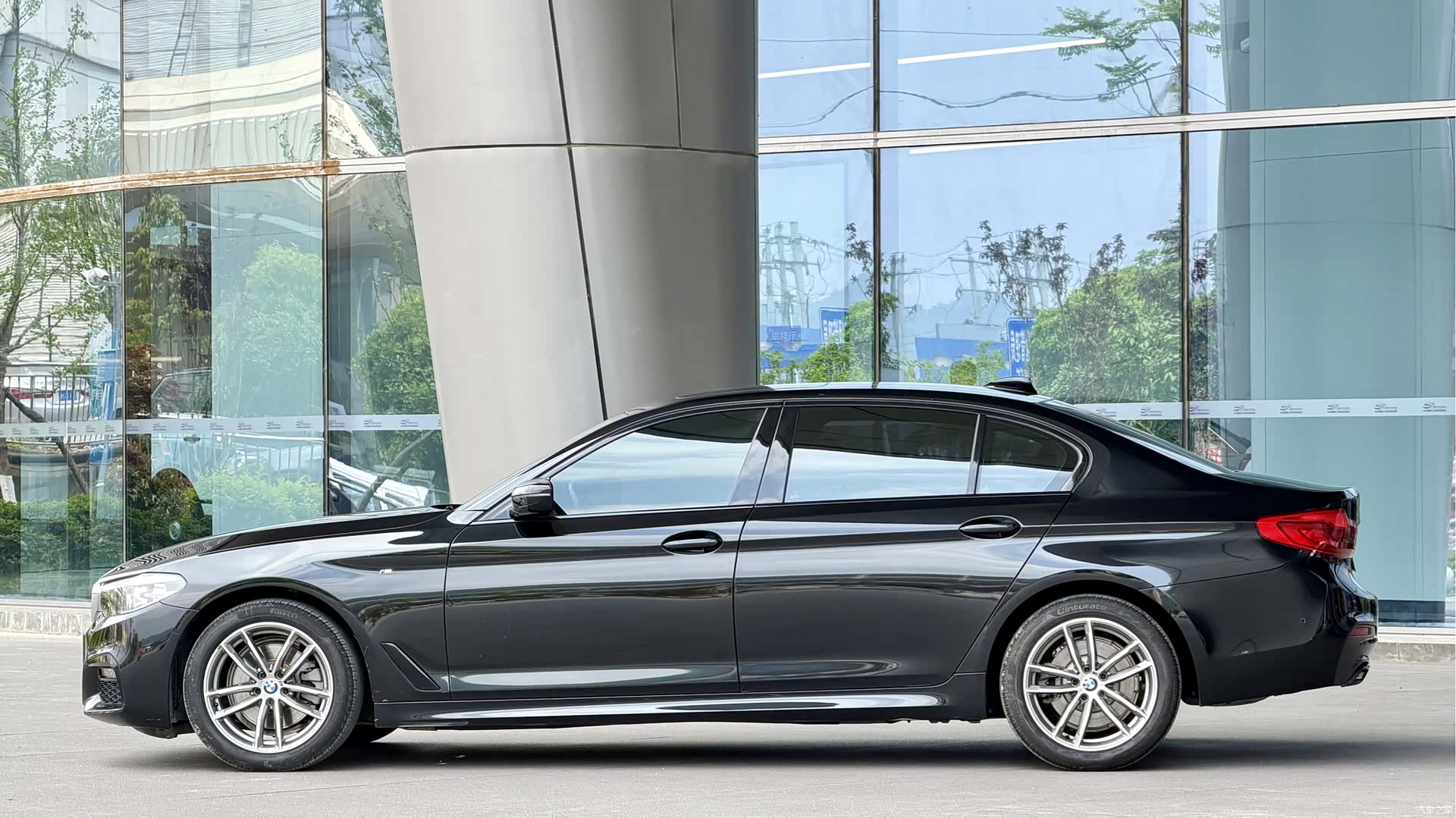 BMW 5 Series, 2019 9