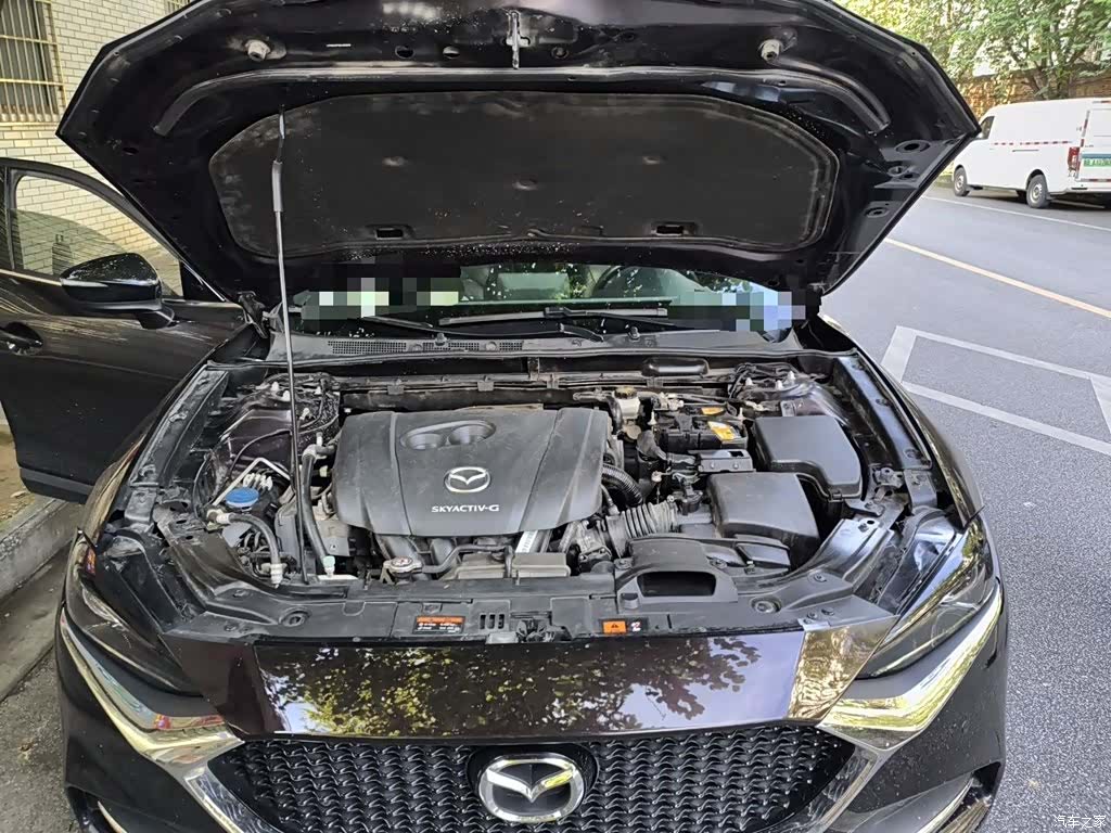 Mazda CX-4, 2021 11