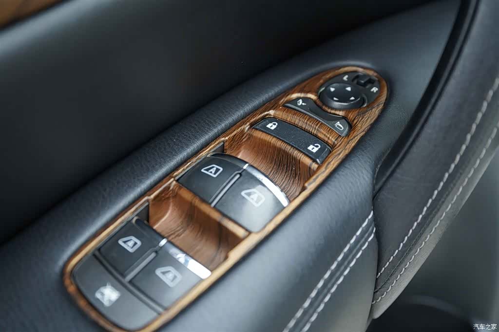 Nissan Patrol, 2019 11