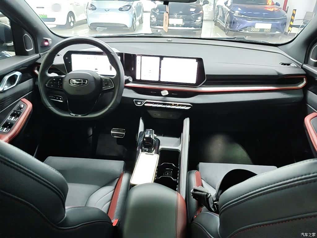 Geely Coolray, 2022 10