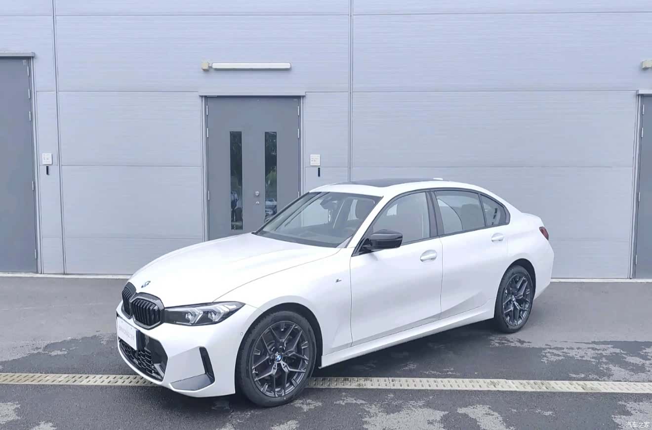 BMW 3 Series, 2025 1