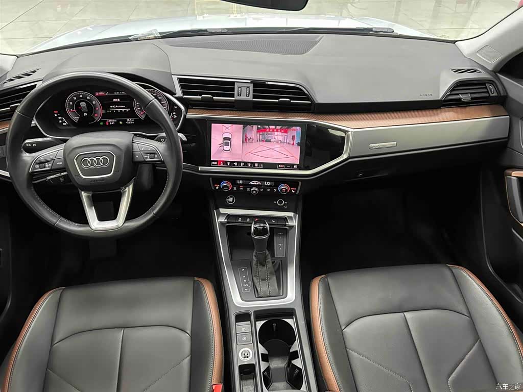 Audi Q3, 2022 2