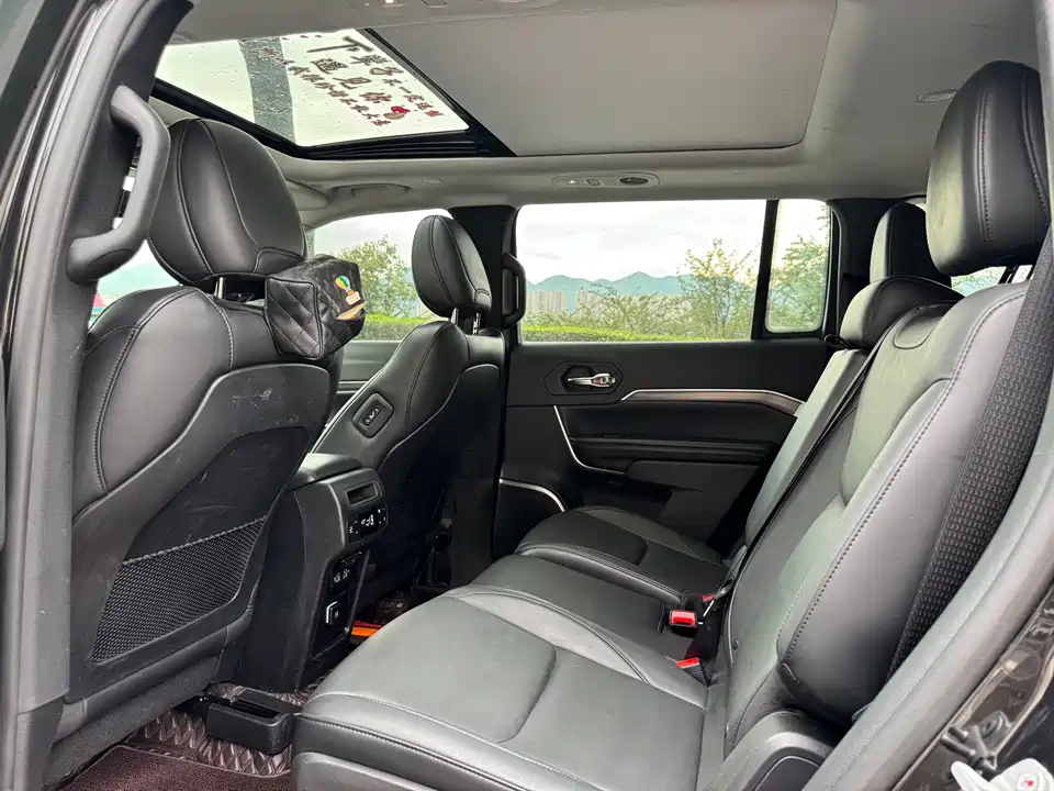 Jeep Grand Commander