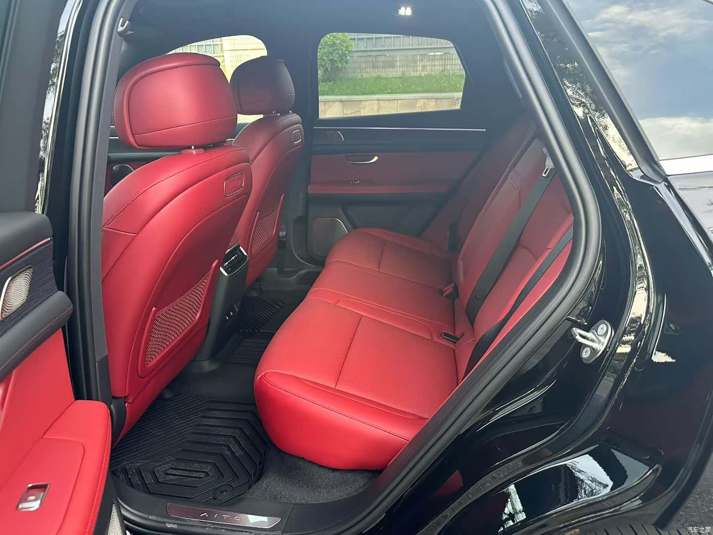 AITO M5, 2026 все фото