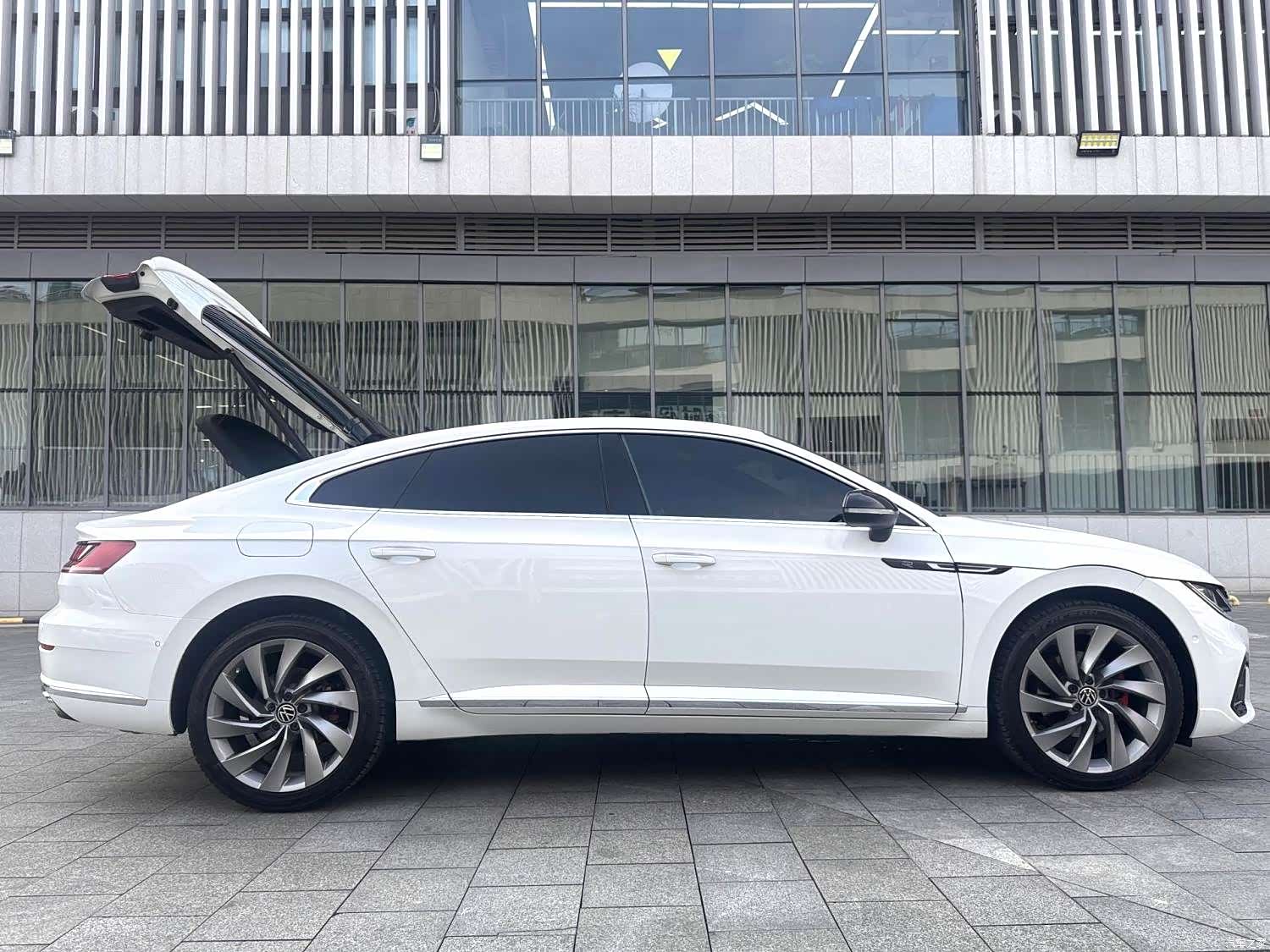 Volkswagen CC, 2022 8