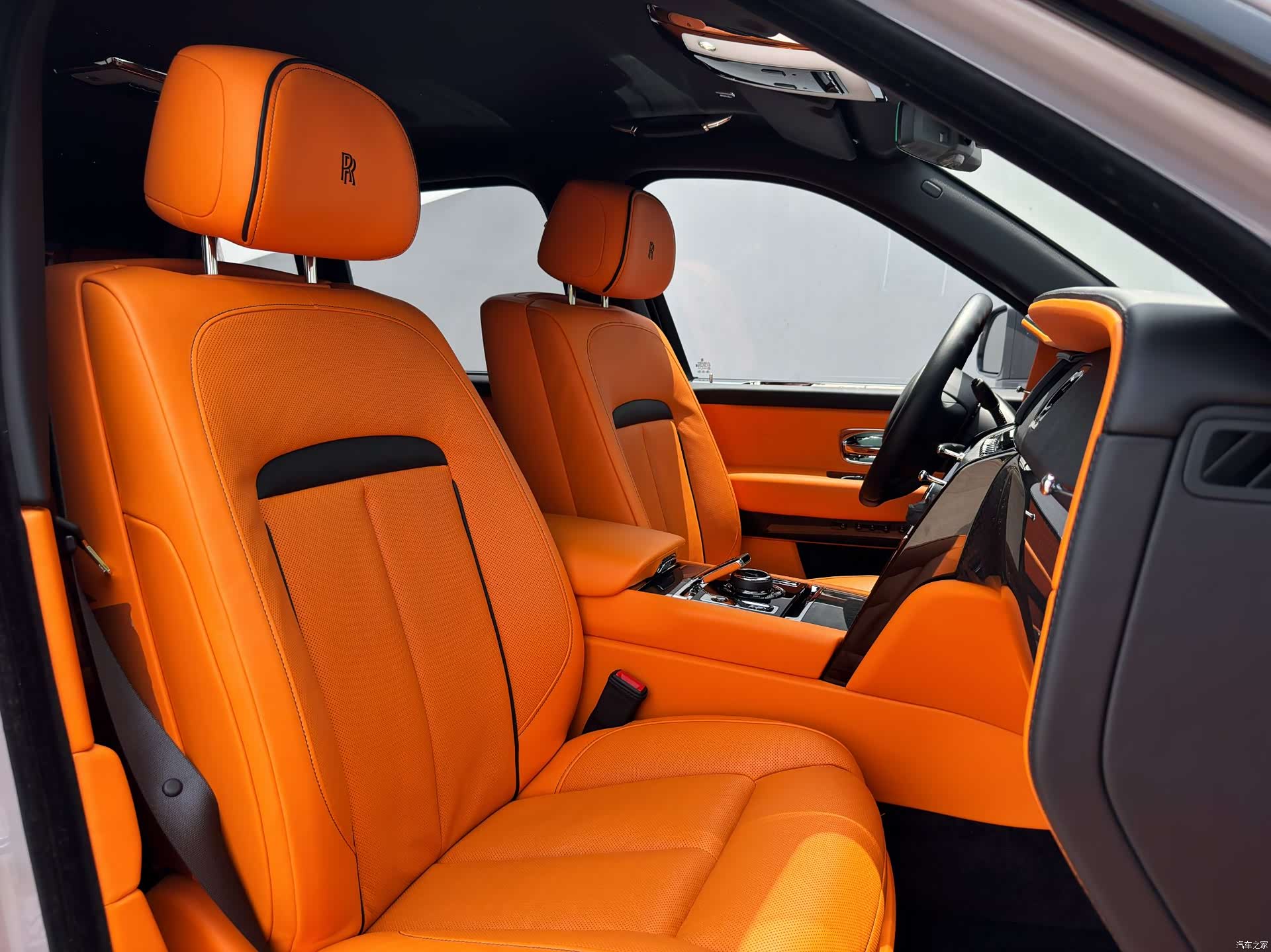 Rolls-Royce Cullinan, 2023 10
