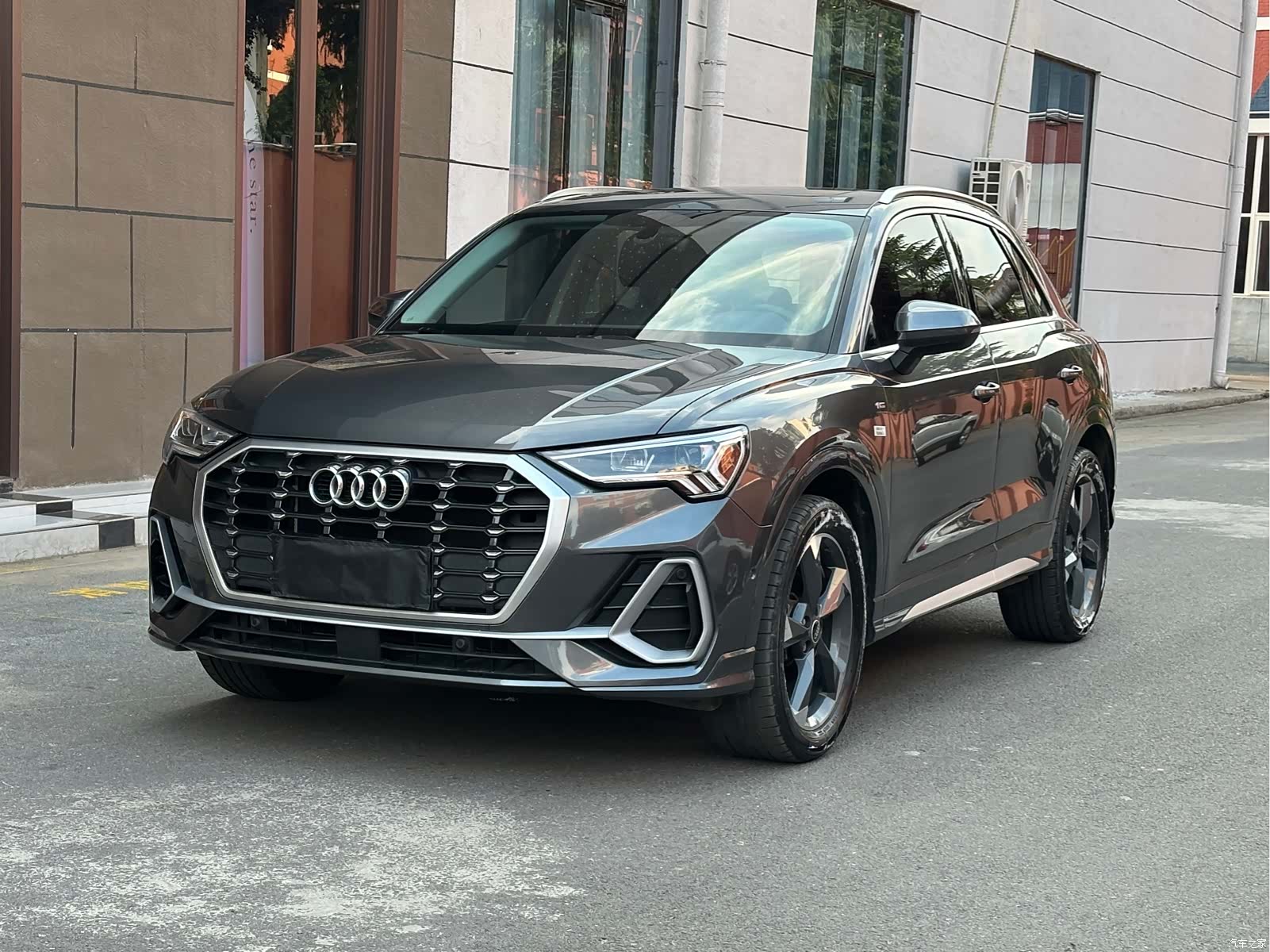Audi Q3, 2022 1