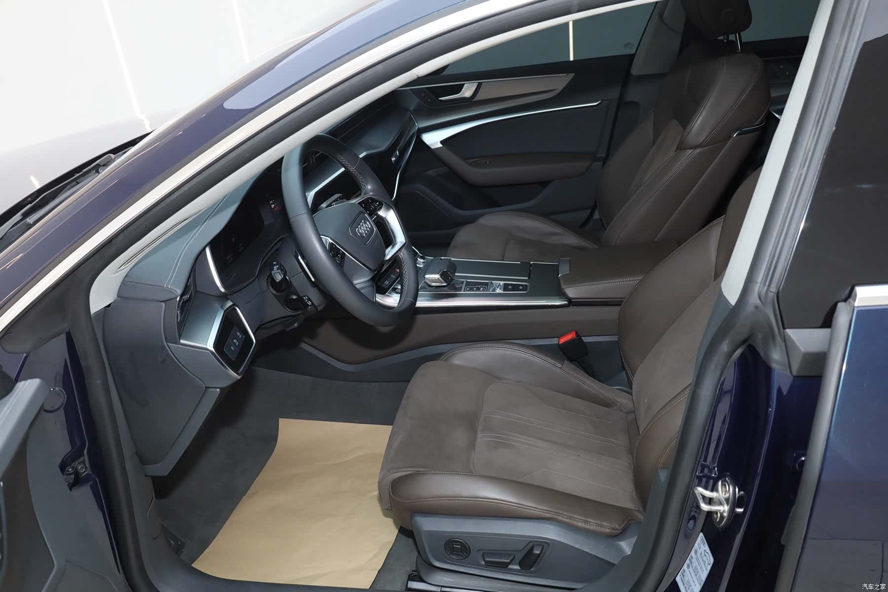 Audi A7L, 2024 20