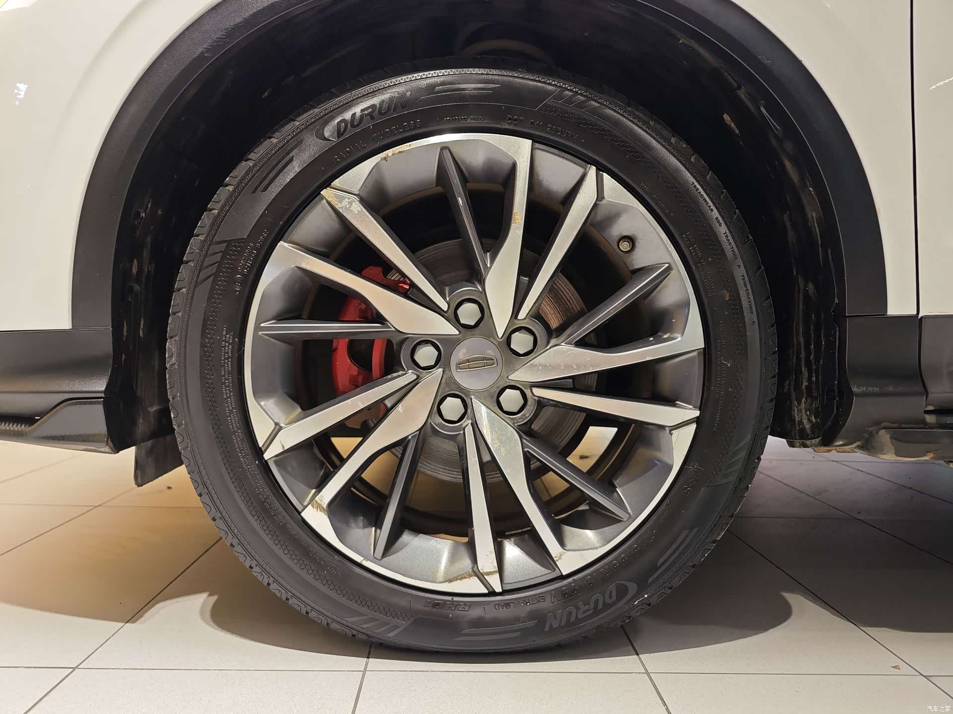Geely Coolray, 2020 все фото
