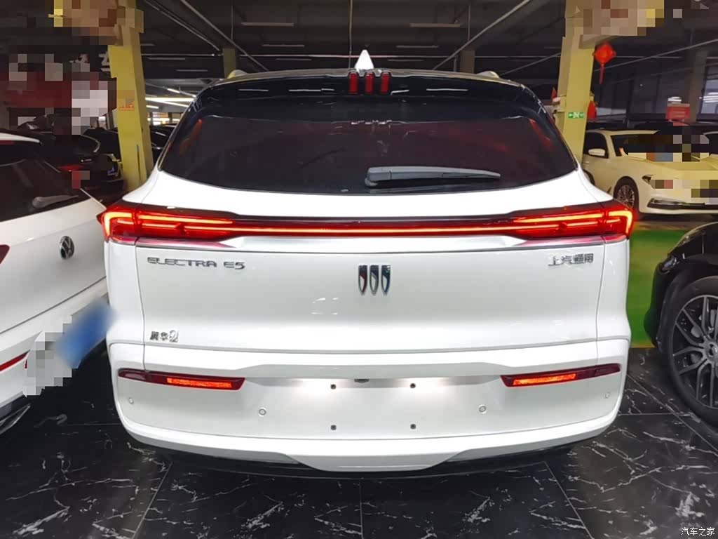 Buick E5, 2025 4