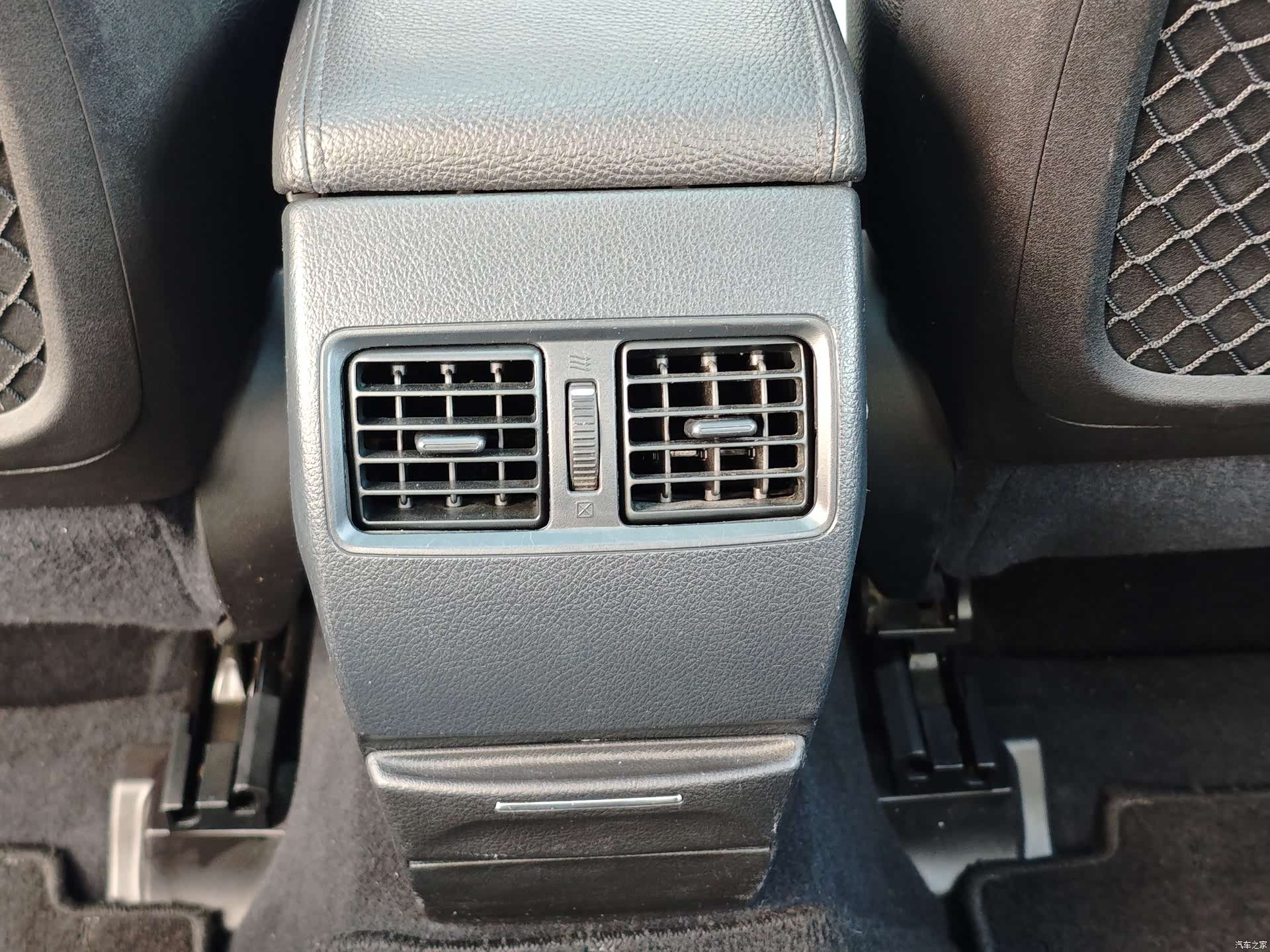 Subaru Legacy, 2011 13