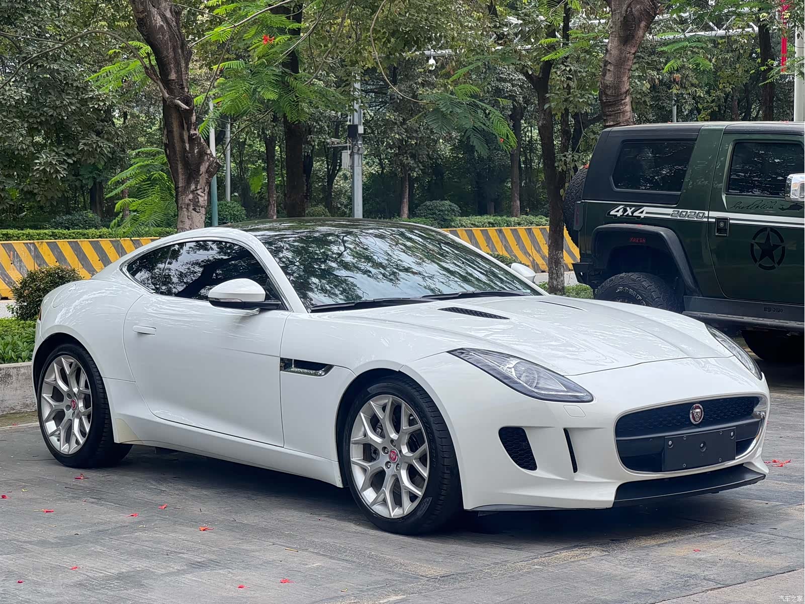 Jaguar F-TYPE, 2016 3