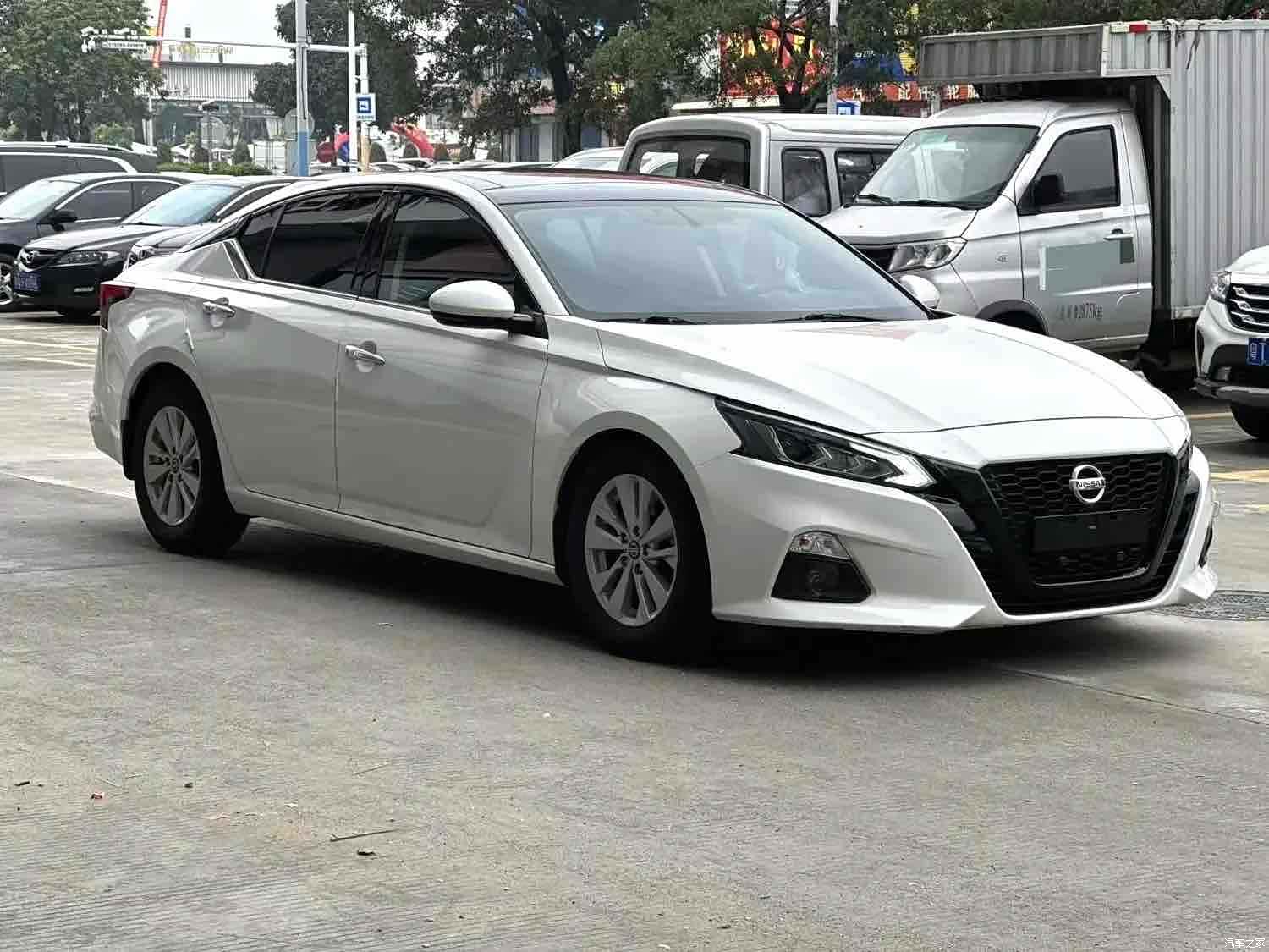 Nissan Teana