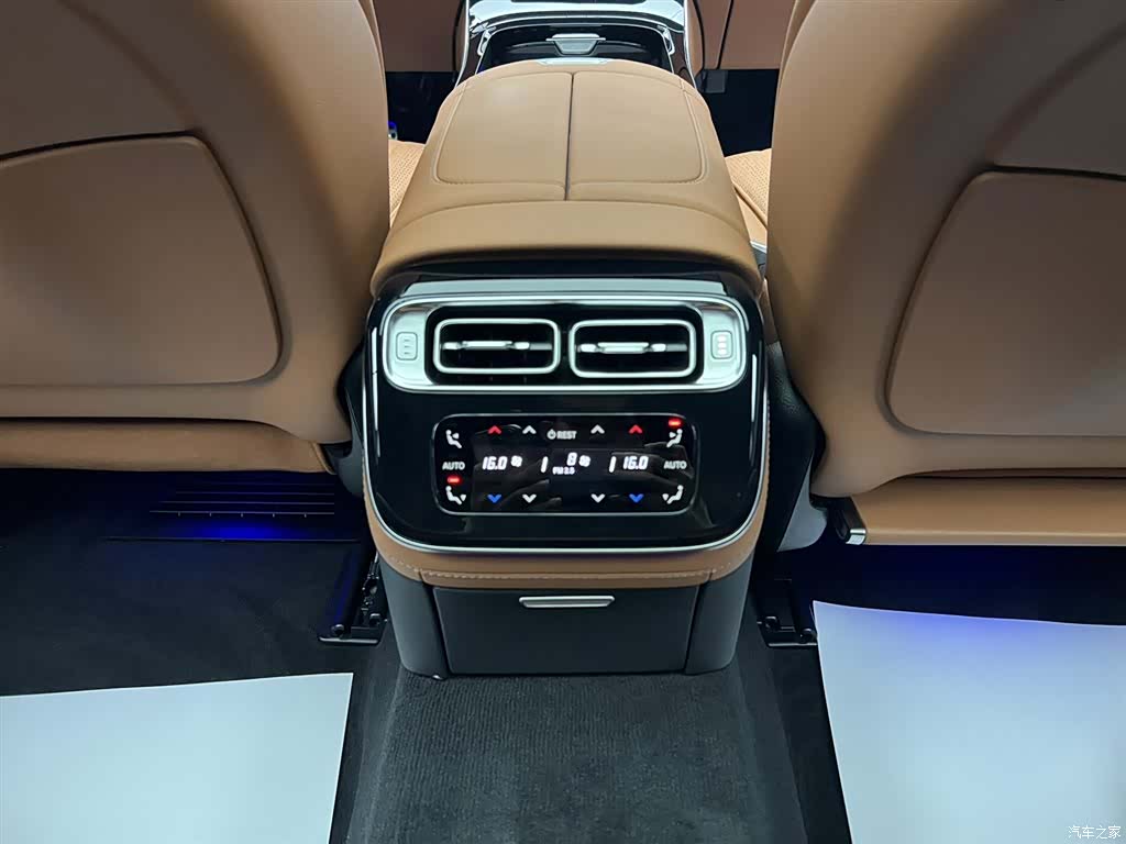 Mercedes-Benz S-Class, 2024 14