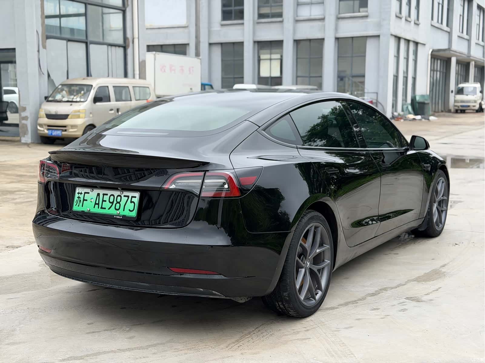 Tesla Model 3, 2022 9