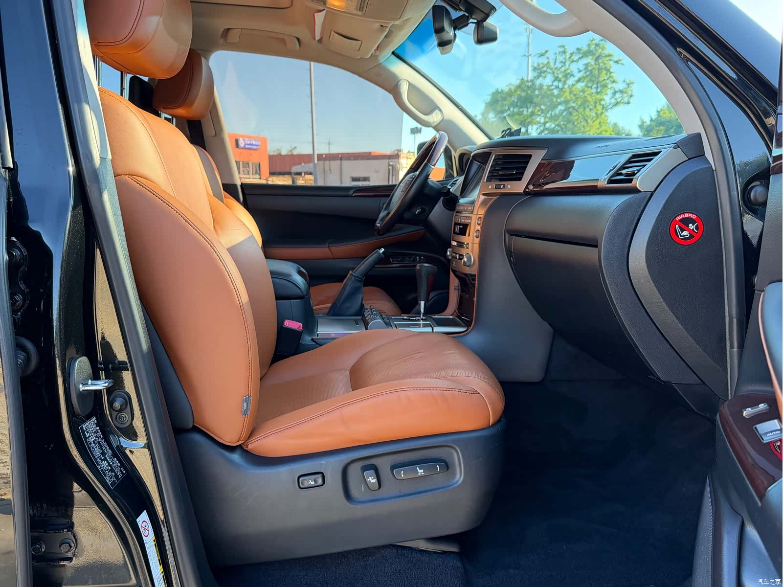 Lexus LX, 2013 18