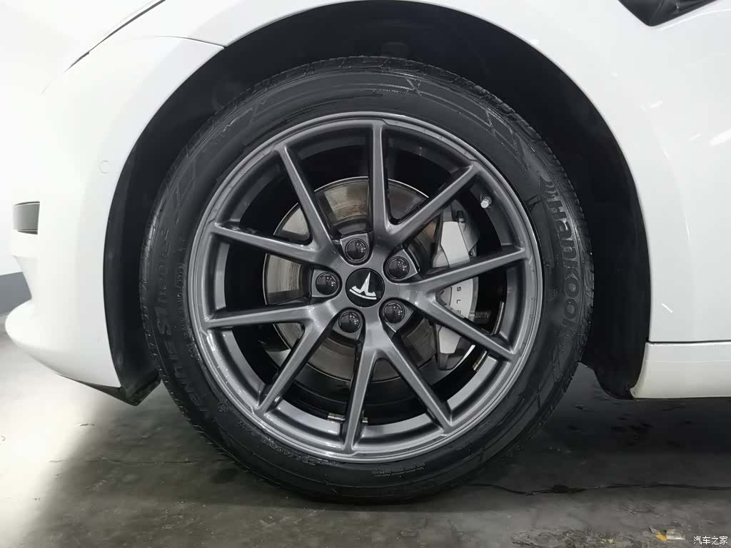 Tesla Model 3, 2021 17