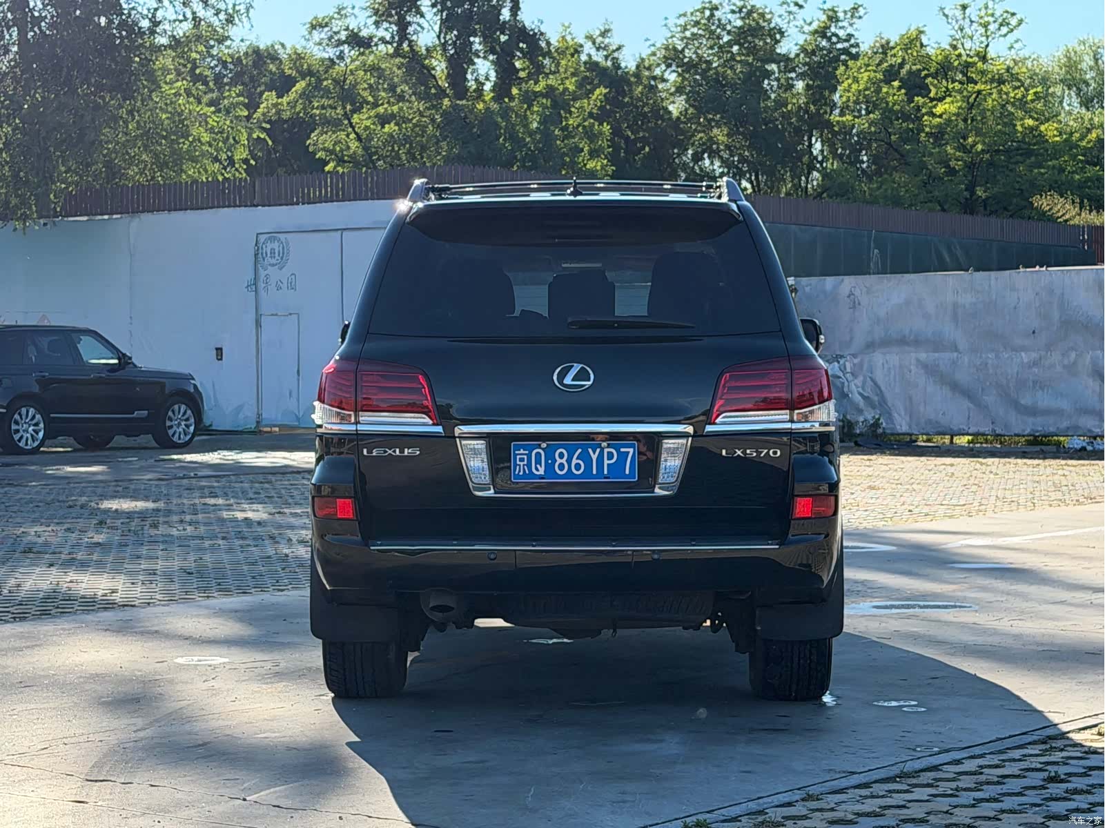 Lexus LX, 2013 4