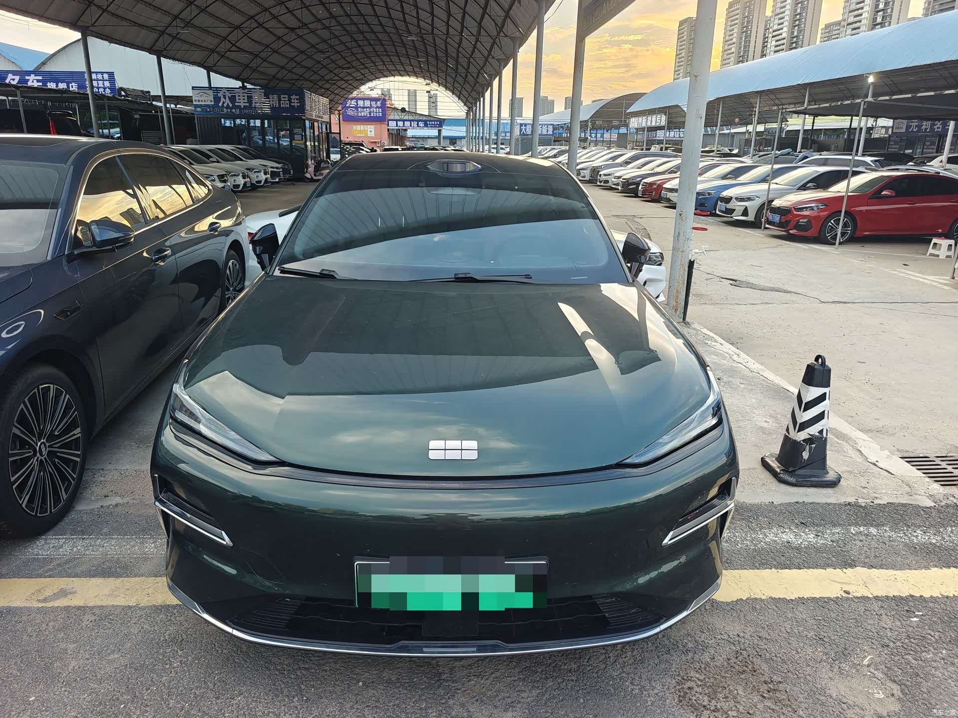 Geely 8, 2025 2
