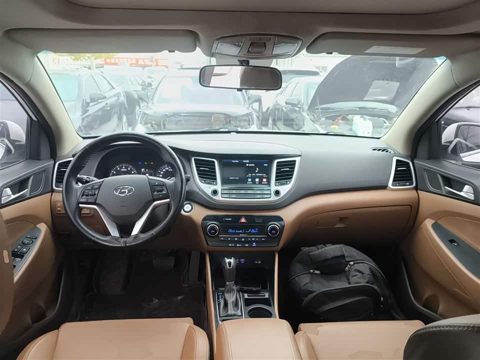Hyundai Tucson