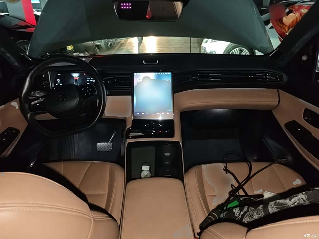 NIO ES8, 2021 10