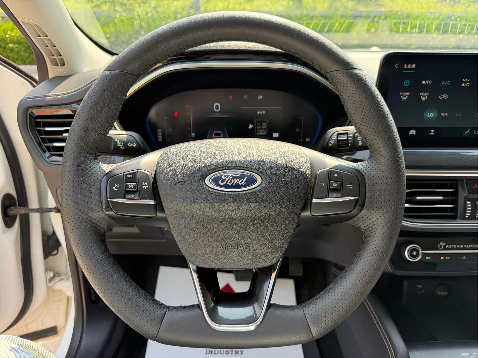 Ford Focus, 2021 11