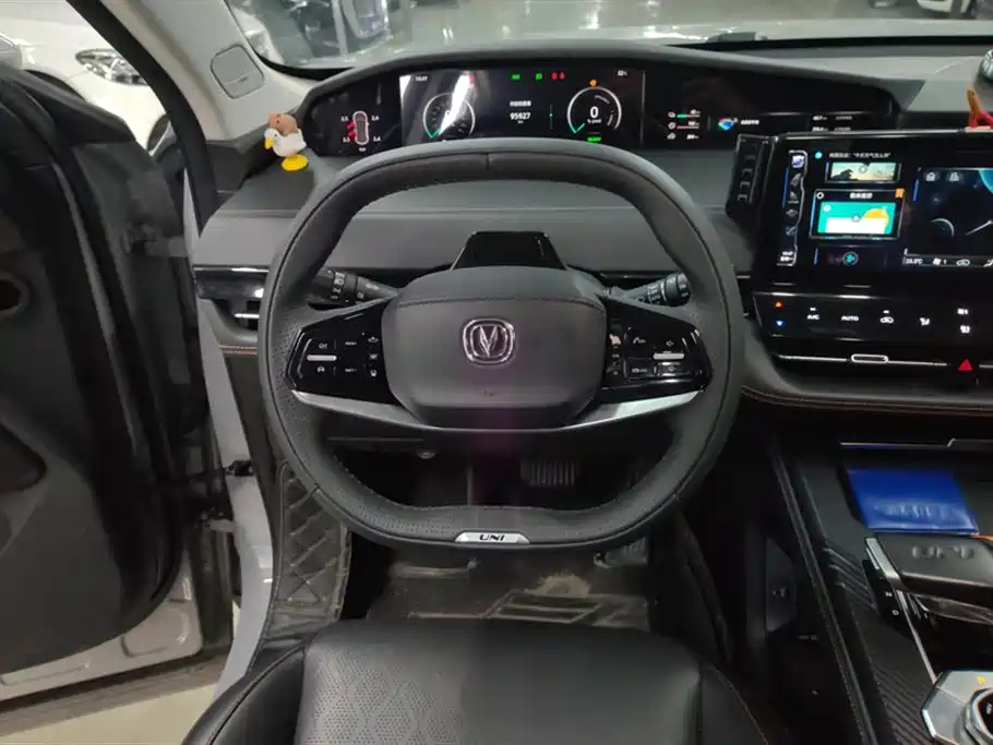 Changan UNI-K Smart iDD