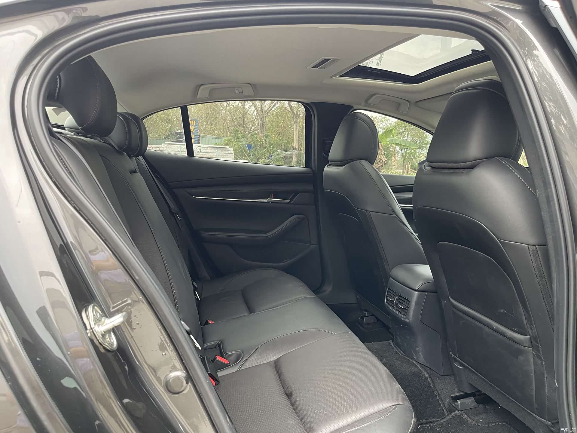Mazda Mazda3, 2022 12