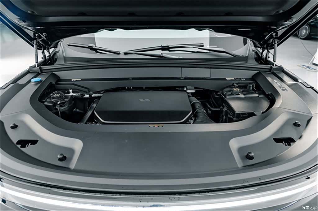 Li Auto L9, 2025 26