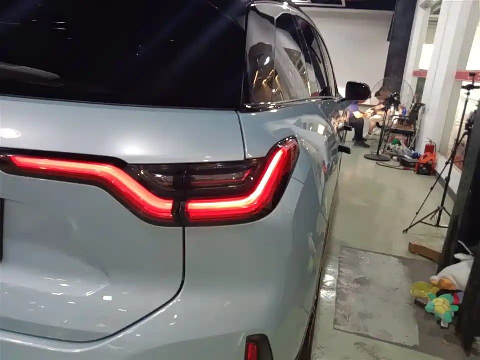 NIO EC6