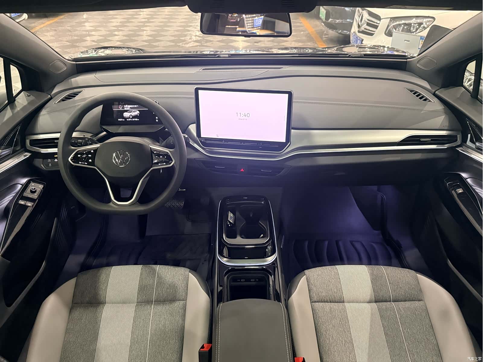 Volkswagen ID.4, 2025 11