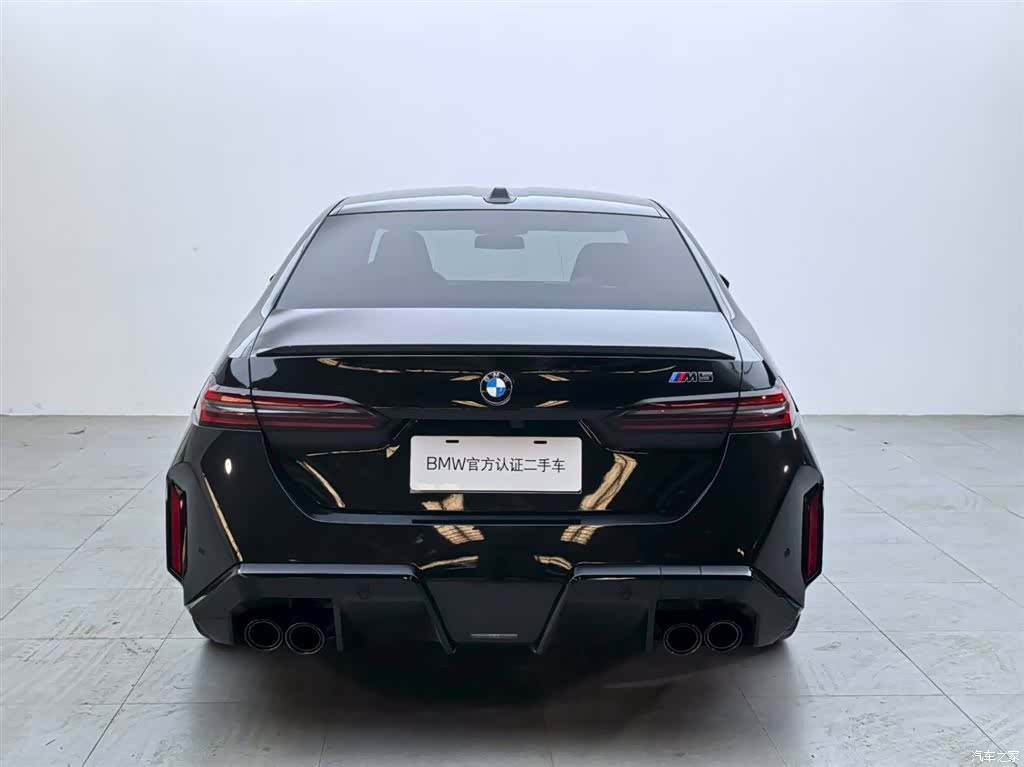 BMW M5, 2025 все фото