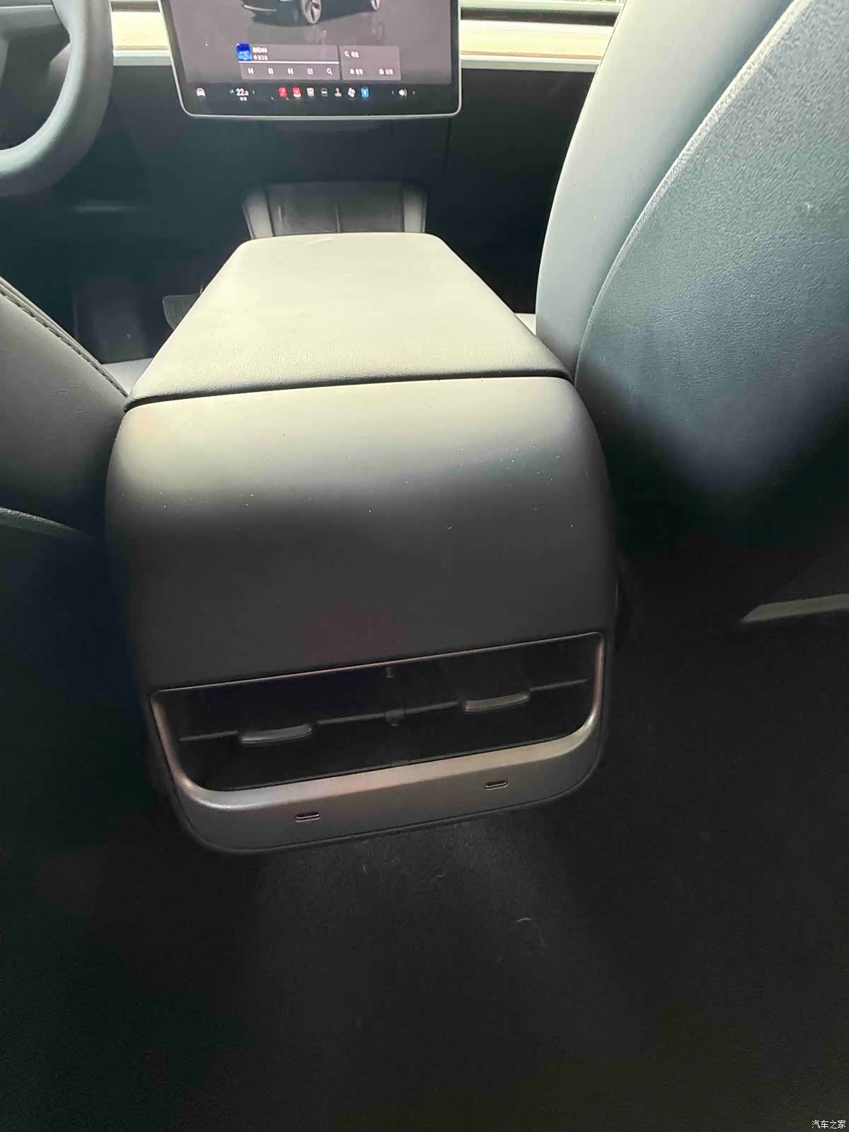 Tesla Model 3, 2023 10
