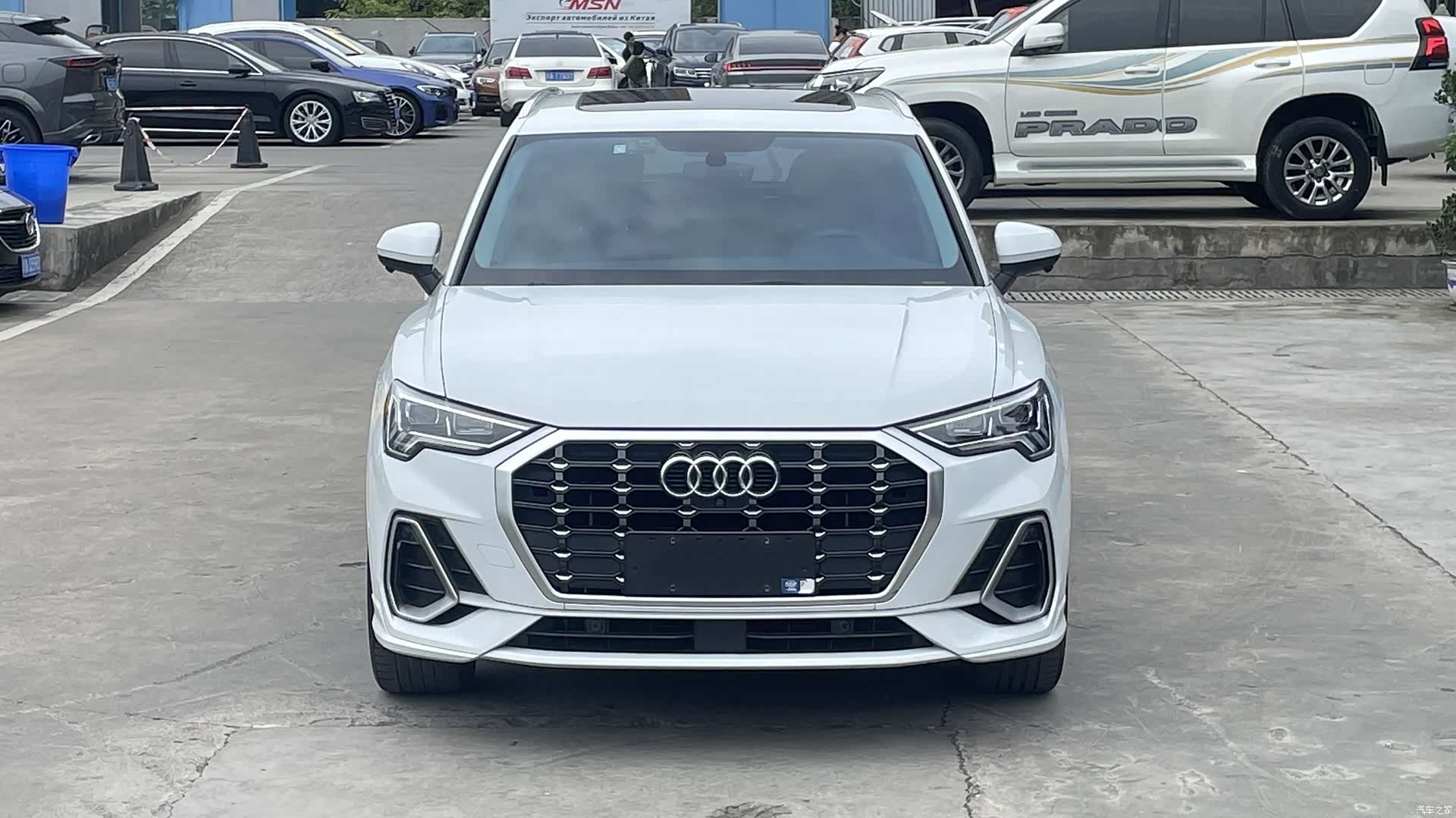 Audi Q3, 2023 2