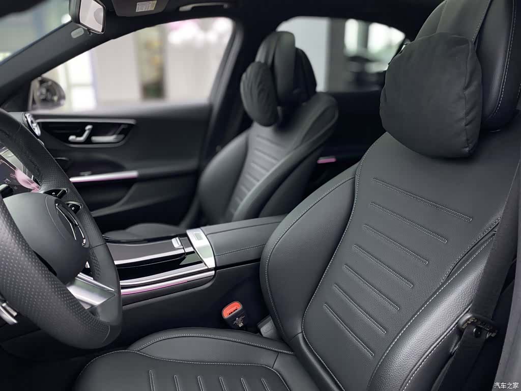 Mercedes-Benz C-Class, 2024 24