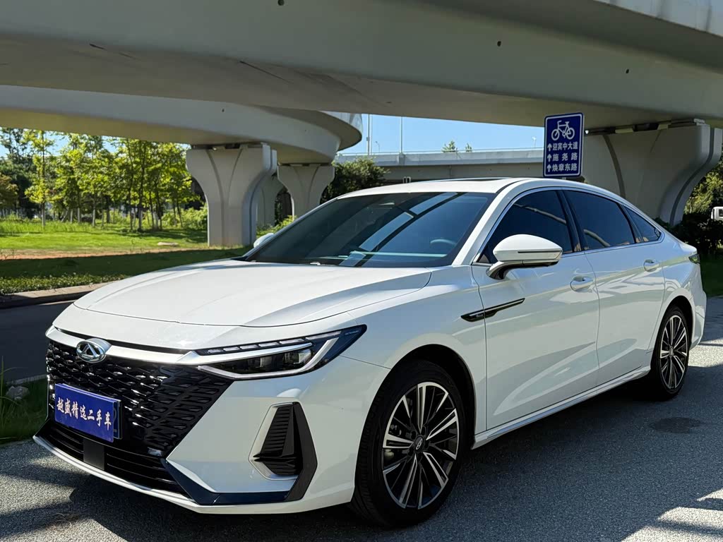Chery Arrizo 8