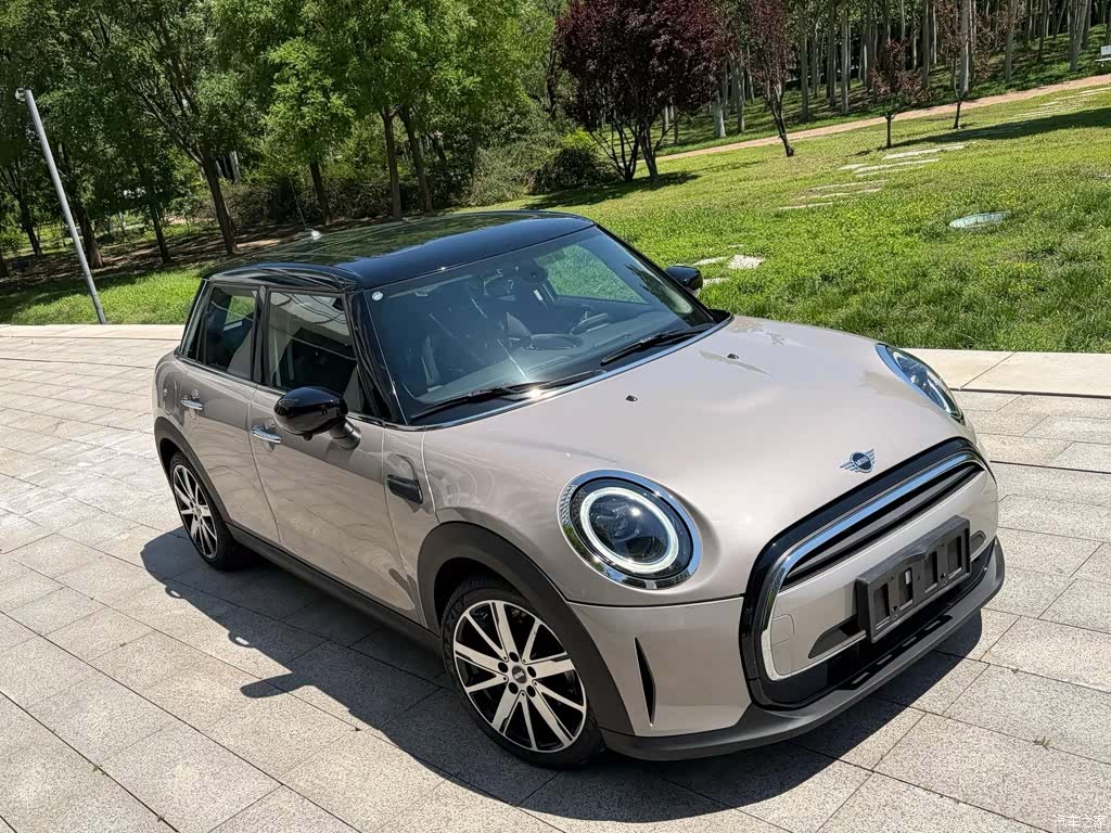Mini Cooper, 2023 3
