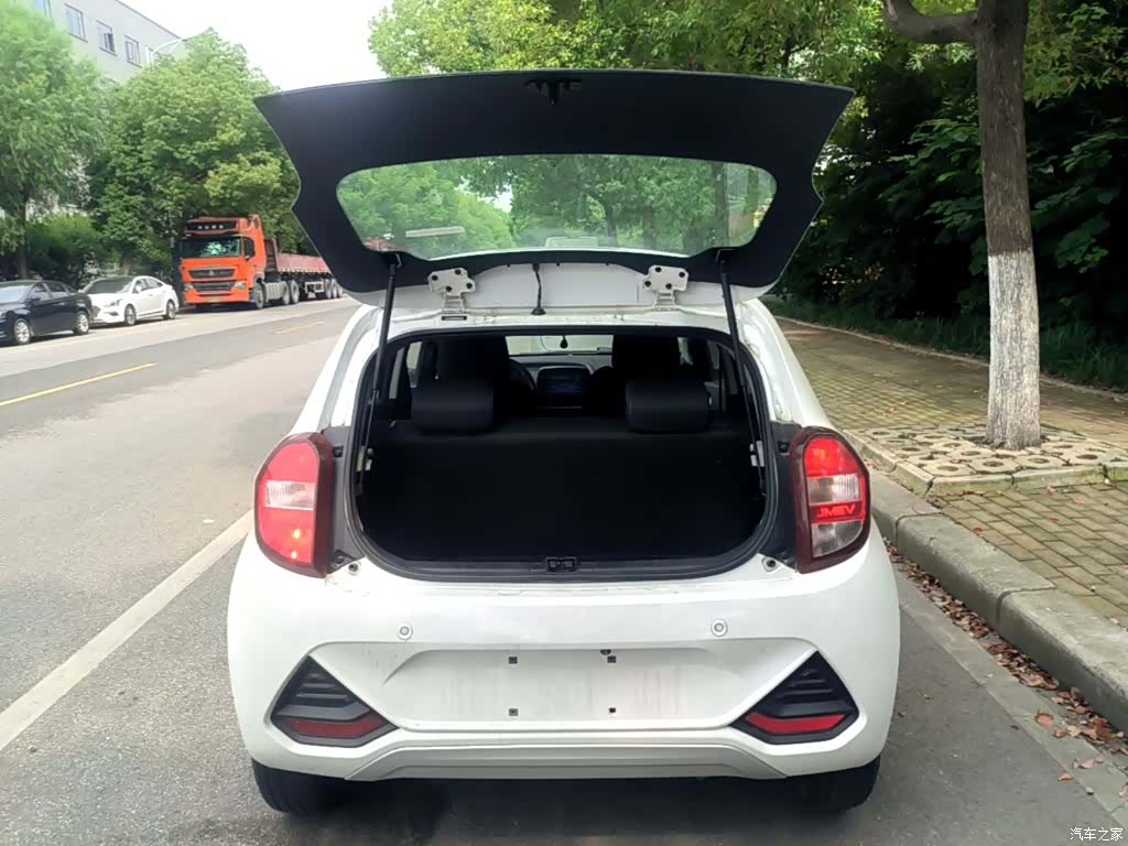 JMC EV2, 2024 19
