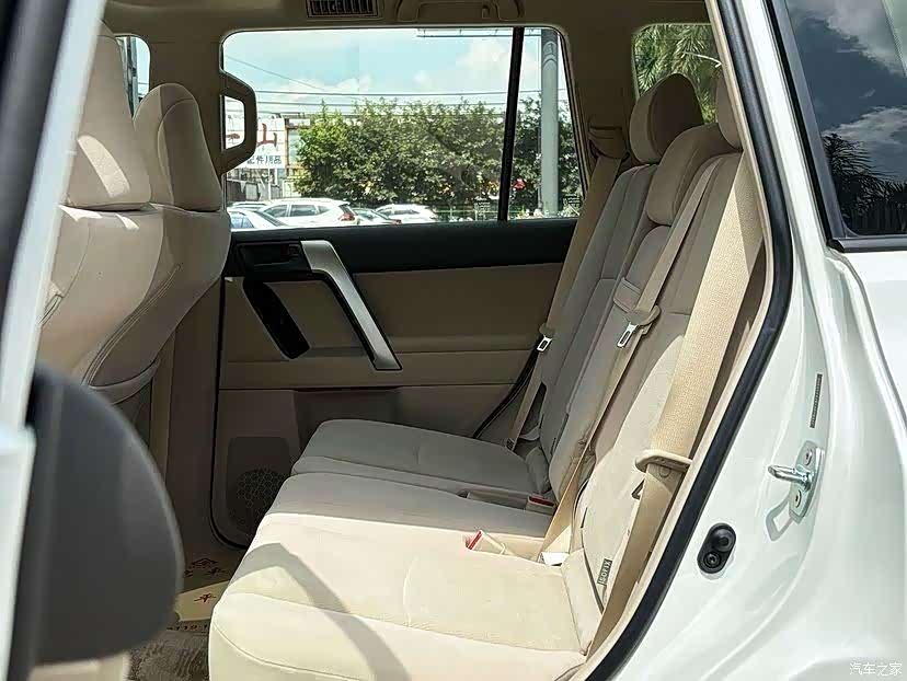 Toyota Prado, 1900 10