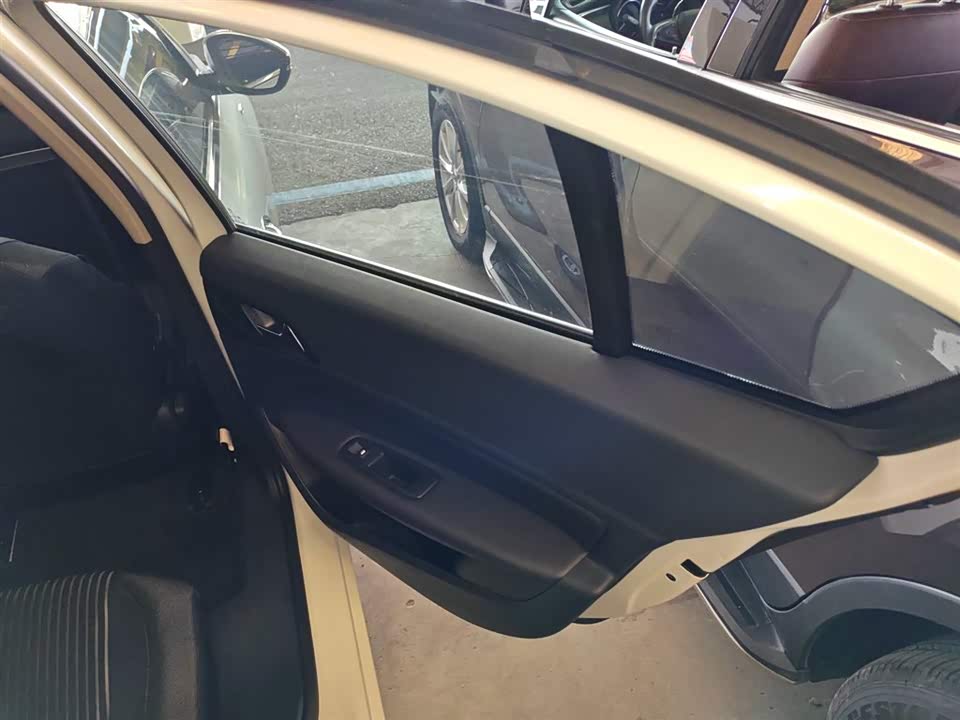 Peugeot 408 Peugeot 408