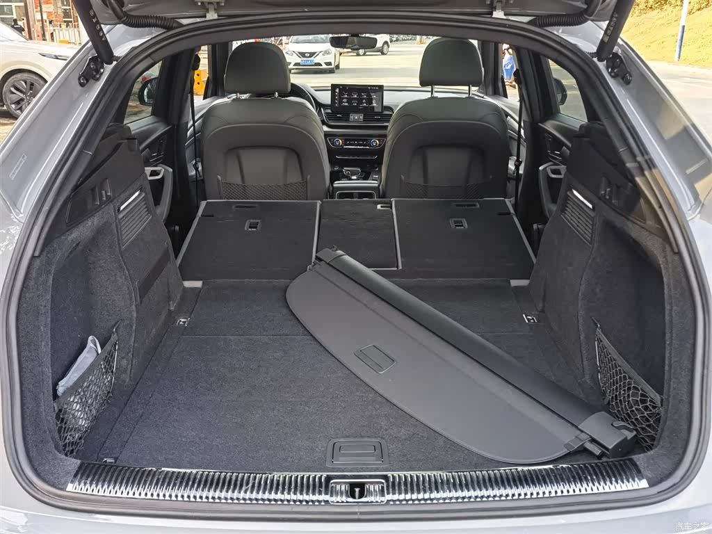 Audi Q5L, 2022 11