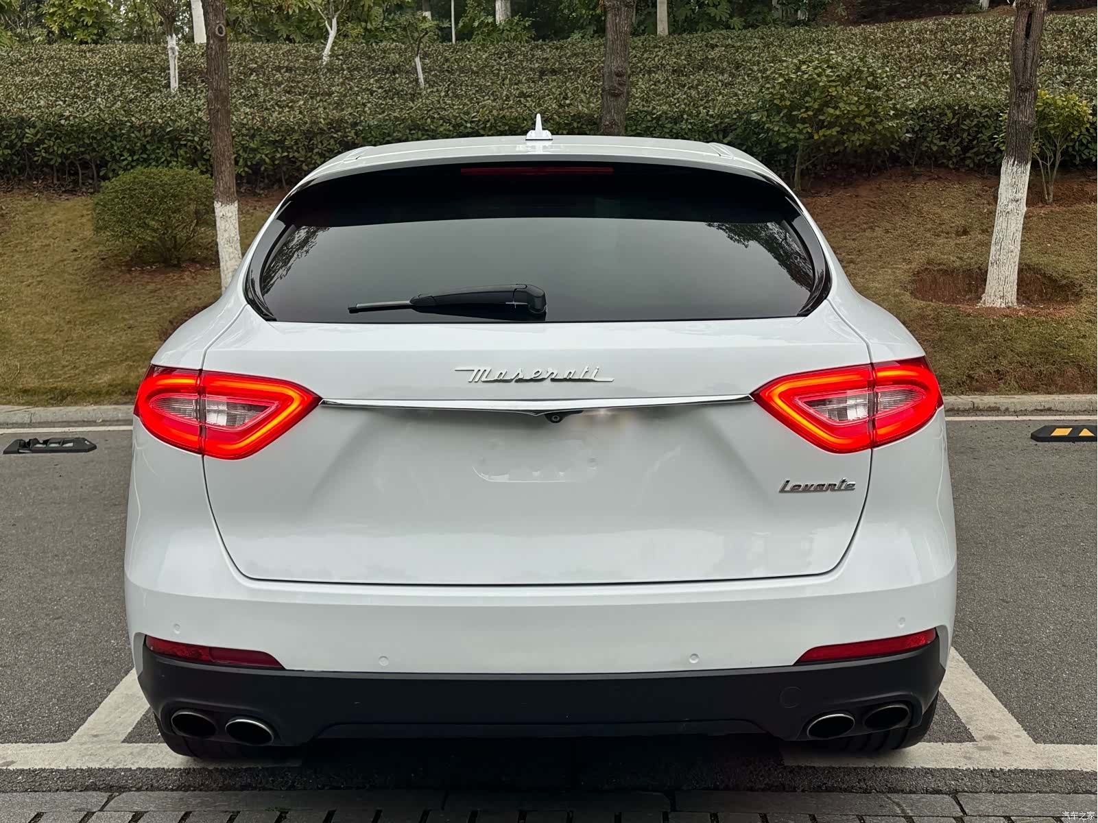 Maserati Levante, 2017 12